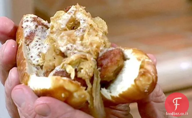 Cotoletta di salsiccia con crauti veloci