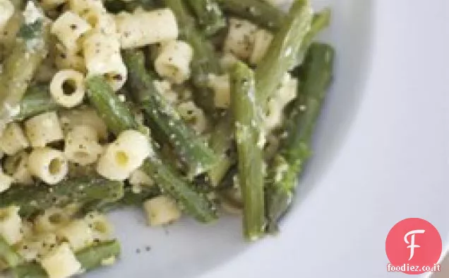 Maccheroni cremosi con asparagi senza crema