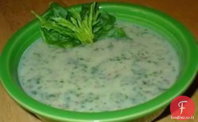 Zuppa di spinaci, patate e noce moscata