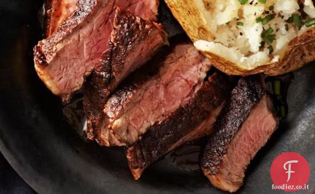 Bistecca al cacao con sugo di pancetta e whisky