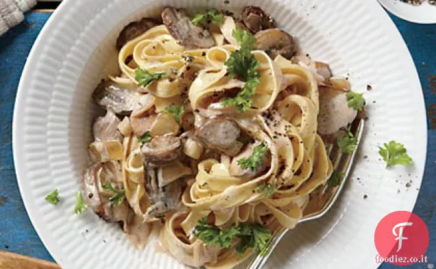 Fettuccine cremose ai funghi