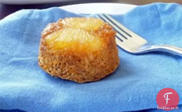 Muffin capovolti all'ananas