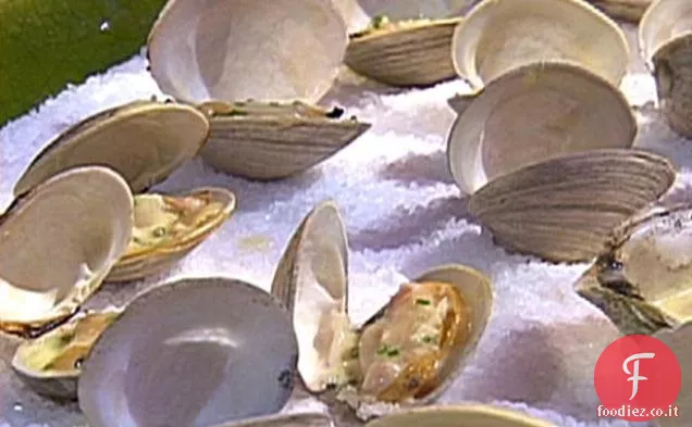 Vongole Grigliate con Burro all'Aglio