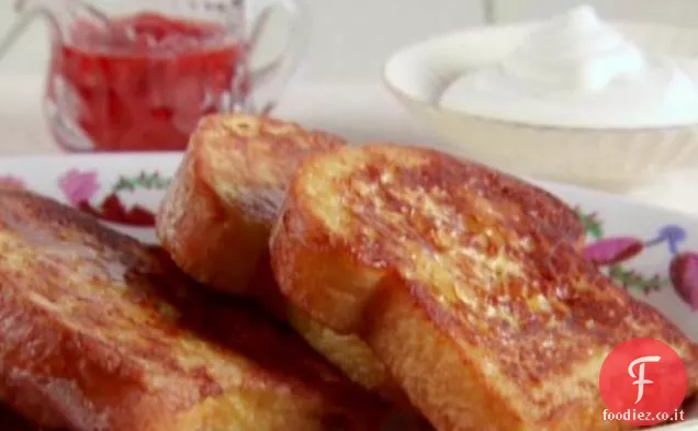 French Toast con fragole e panna