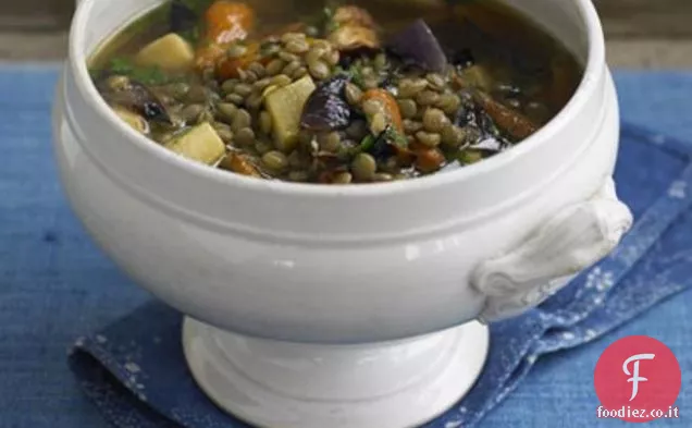 Arrosto di verdure di radice e zuppa di lenticchie verdi