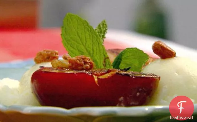 Zucchero di canna Prugne grigliate con sorbetto al limone