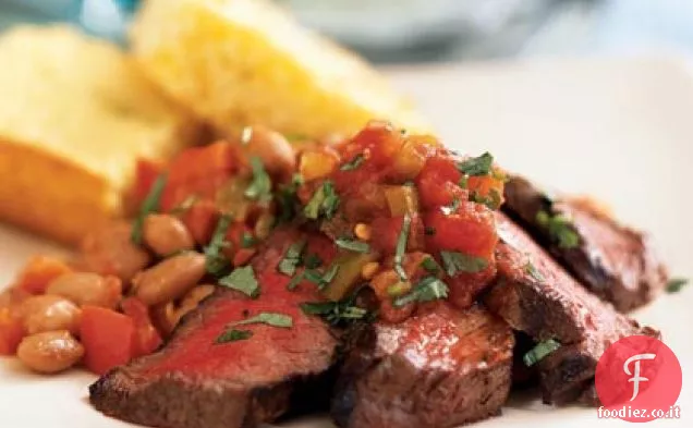 Bistecca del sud-ovest e fagioli Pinto