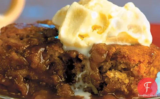 Torta di budino al caramello alla banana