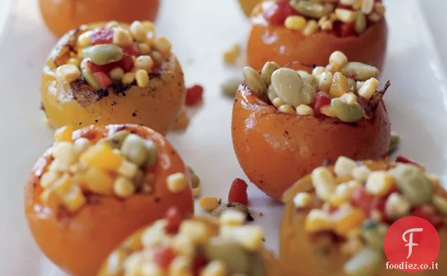 Pomodori Heirloom ripieni di Succotash estivo