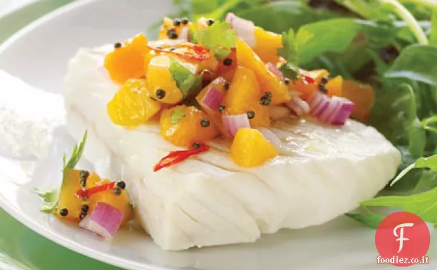 Halibut refrigerato in camicia con salsa di albicocche fresche