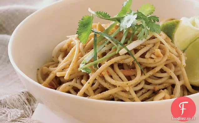 Tagliatelle di arachidi al curry rosso