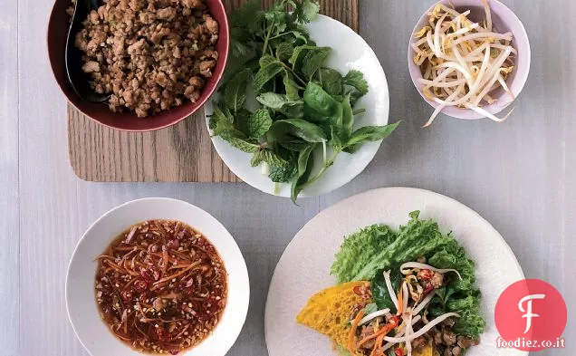 Crêpes di riso al cocco Ripiene di carne di maiale