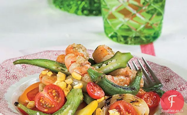 Insalata di gumbo di gamberetti alla griglia