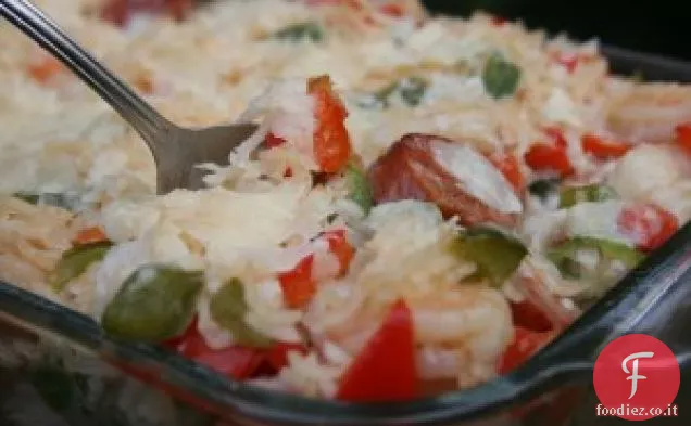 Casseruola di salsiccia di gamberetti-cajun