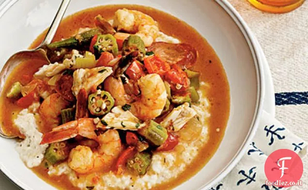 Gumbo di gamberetti e granchio su grane