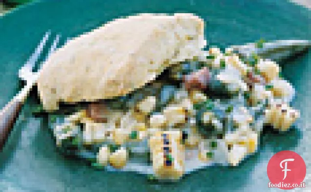 Shortcakes di erba cipollina con mais affumicato e stufato di gombo