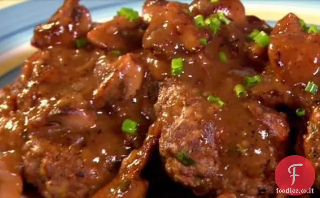 Tritata bistecca e funghi sugo di cipolla