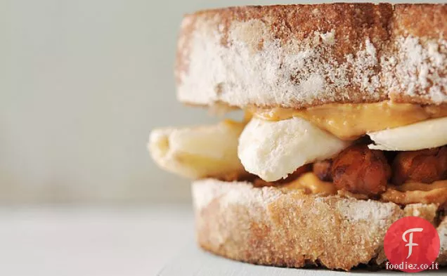 Panini al burro di arachidi Banana Pancetta