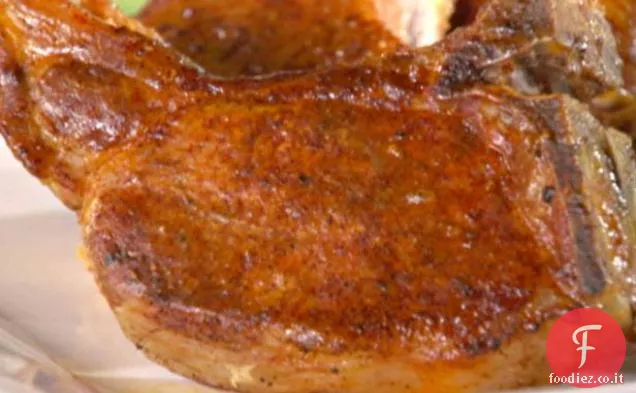 Peperoncino strofinato barbecue braciole di maiale