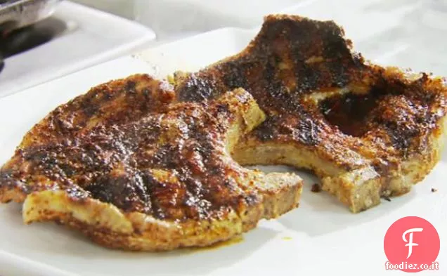 Braciole di maiale alla griglia con salsa di pesca