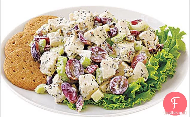 Insalata di pollo con uva e noci pecan