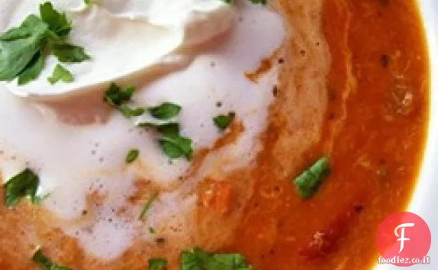 Zuppa di peperoni rossi arrostiti e granchio