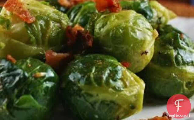 Cavoletti di Bruxelles all'aglio con pancetta croccante