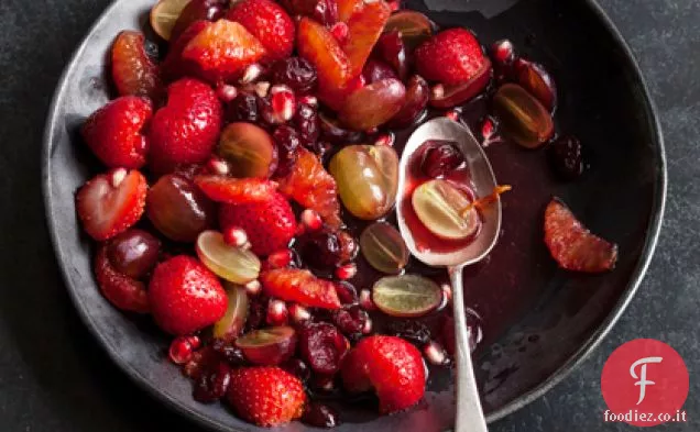 Insalata di frutta semplicemente rossa