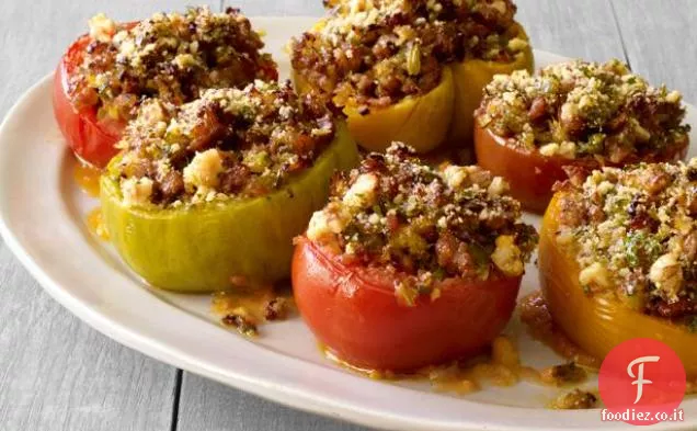 Pomodori ripieni di salsiccia e basilico