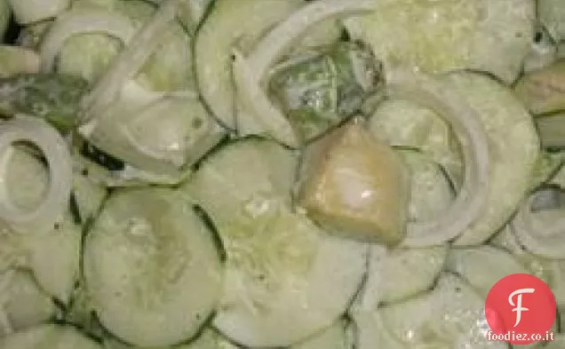 Insalata di cetrioli e avocado
