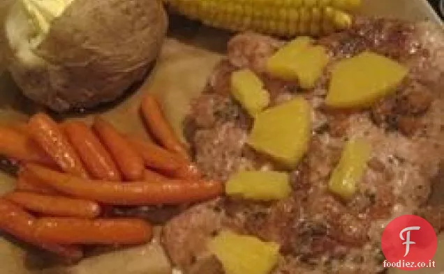 Braciole di maiale all'ananas marinate