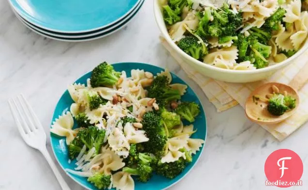 Broccoli con papillon e piselli