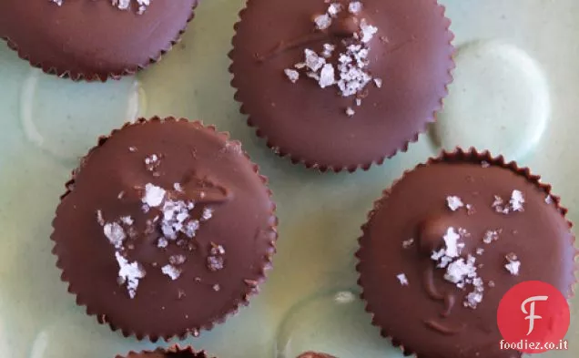 Burro di arachidi al cioccolato e tazze di gelatina