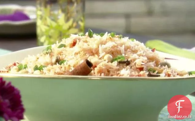 Pulao di pomodoro, scalogno e arachidi (Pilaf)