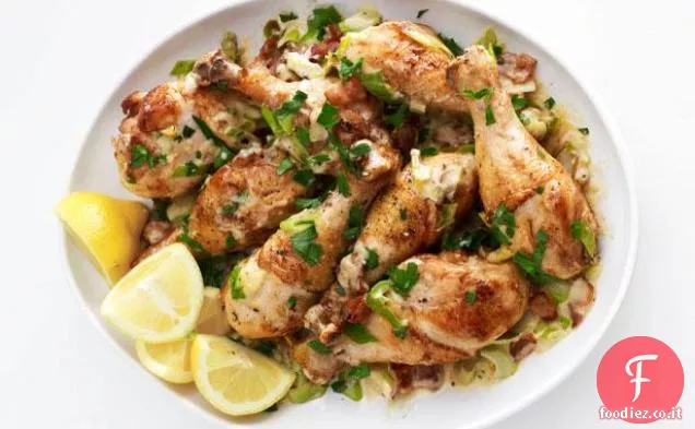 Pollo arrosto in padella con porri
