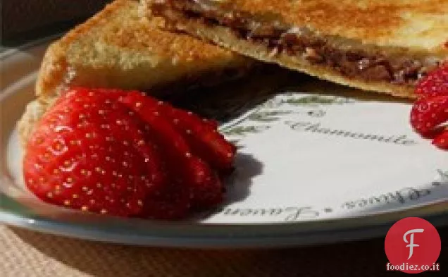 Panini al Burro di Arachidi e Cioccolato