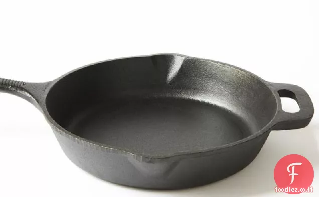 Frittelle di piselli di piccione con salsa di pomodoro allo yogurt