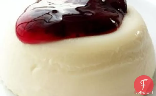 Panna Cotta con Salsa di frutti di bosco