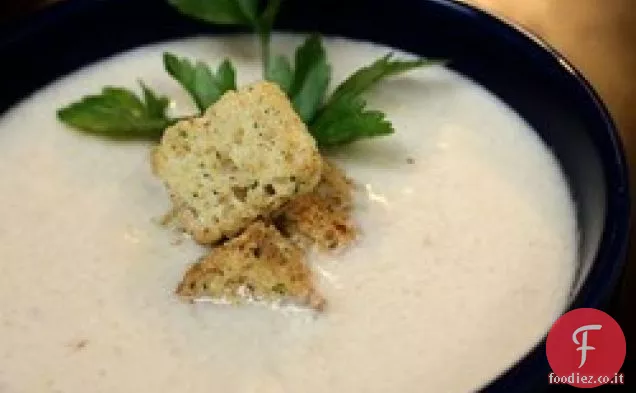 Zuppa di porri di cavolfiore a basso contenuto di carboidrati