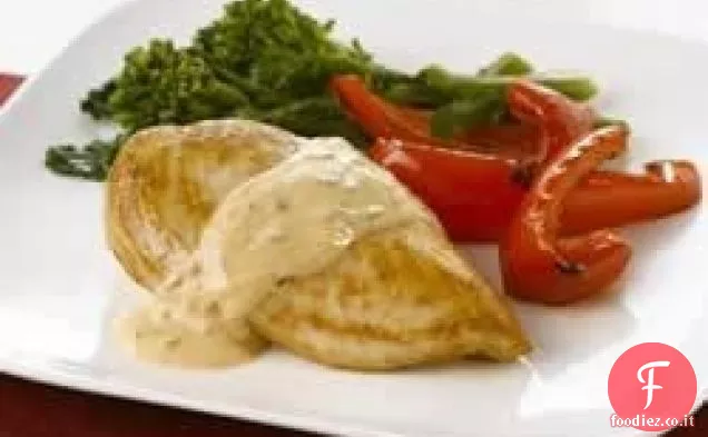 Pollo con salsa cremosa di pomodoro e basilico