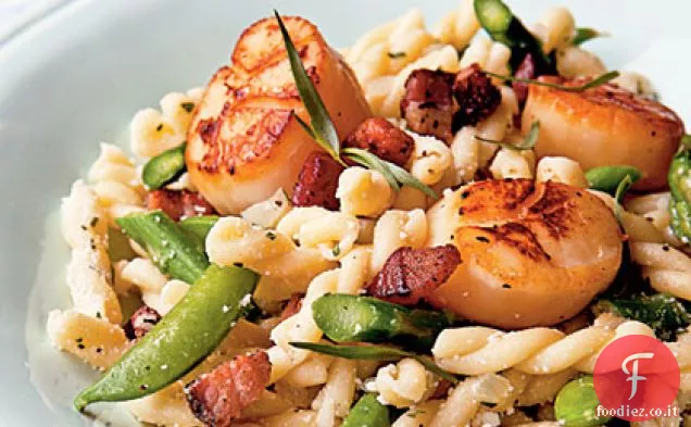 Capesante Gemelli Scottata con Asparagi, Piselli e Pecorino