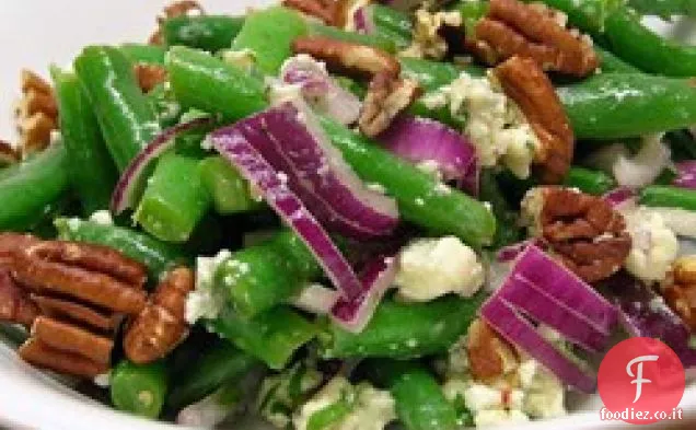 Insalata di formaggio blu di fagioli verdi