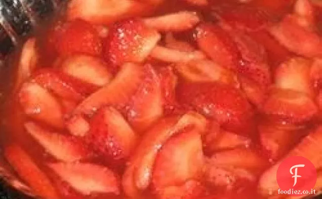 Fragole in sciroppo speziato