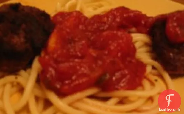 La migliore salsa di spaghetti della mamma