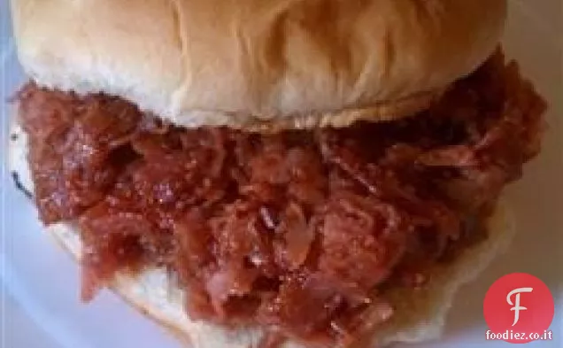 Barbecue di prosciutto scheggiato stile Pittsburgh