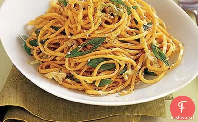 Mangetout & Olio di peperoncino Noodle Stir-fry