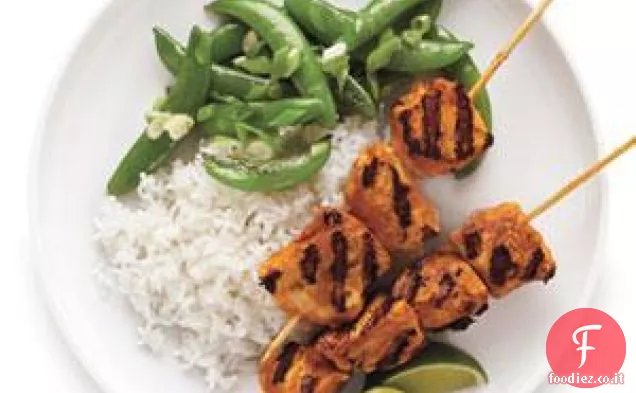 Spiedini di pollo al curry rosso