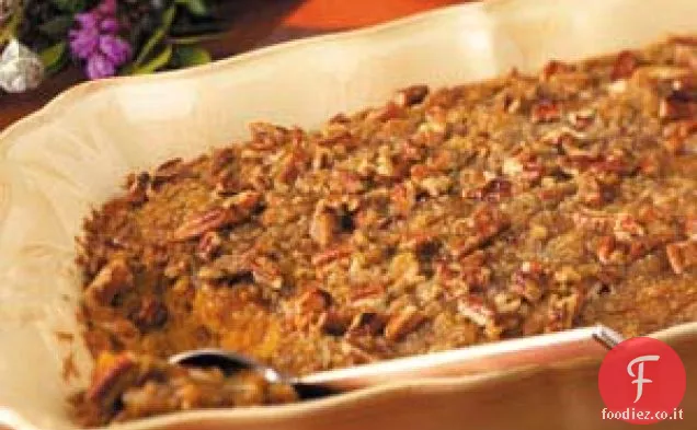 Casseruola di patate dolci con noci pecan