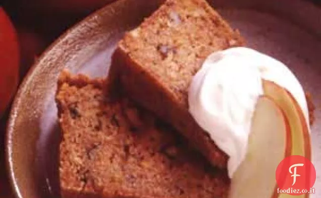 Torta di mele con salsa di latticello