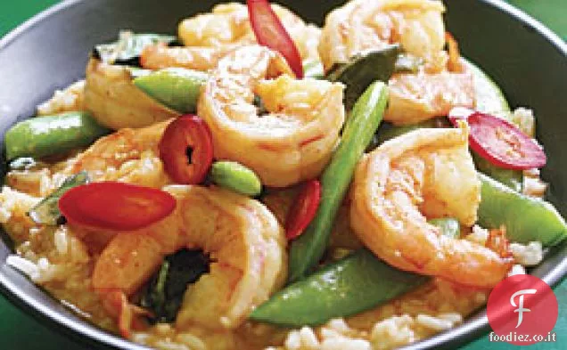 Curry rosso con gamberetti e piselli a scatto di zucchero